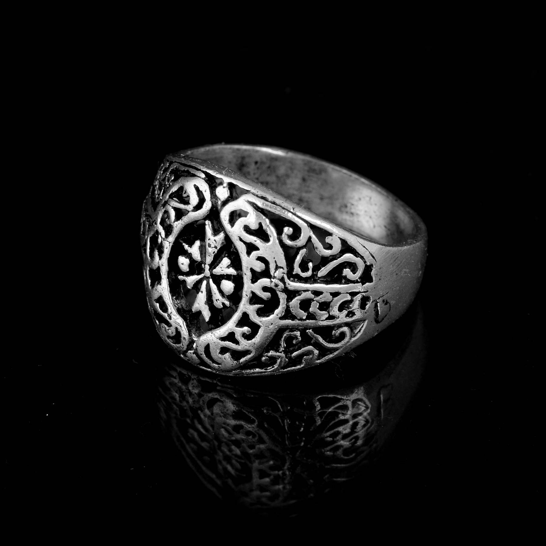 Silver Oxidized Plated Filigree Design Fashion Ring Jewelry - Gem